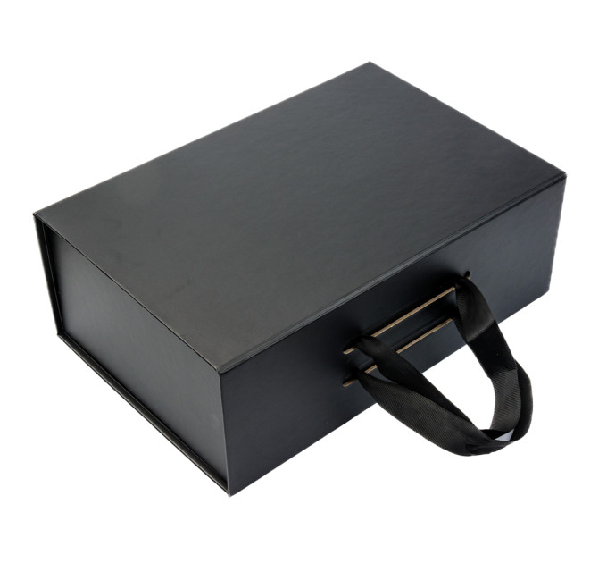 Подарункова коробка Gift Box Unlimited S1 Black 31 х 20,5 х 11 см на магнітах з ручками, Чорна