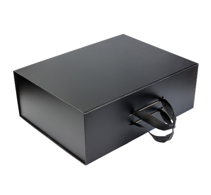Подарункова коробка Gift Box Unlimited S2 Black 38 х 28,5 х 13,5 см на магнітах з ручками, Чорна