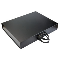 Подарункова коробка Gift Box Unlimited S3 Black 48 х 38 х 7,5 см на магнітах з ручками, Чорна